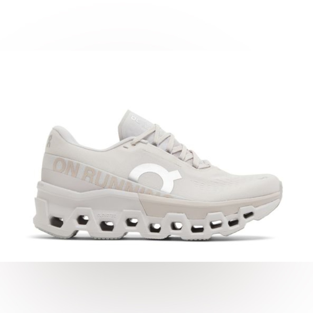 On Cloudmonster SAND/ White!